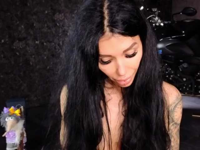 its_sweetmia – webcam model profile photo Image 12