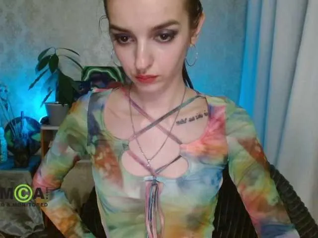 millemimi – webcam model profile photo Image 12