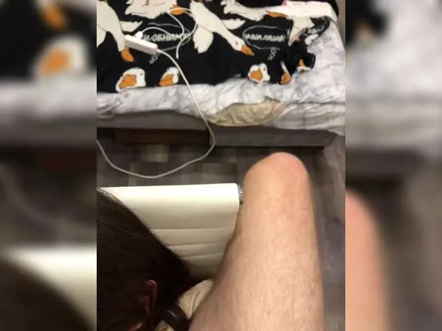 hina_porn – webcam model profile photo Image 9