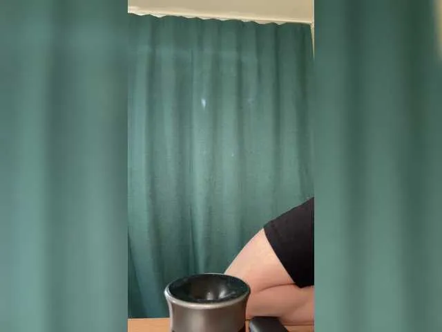 leidycrstnch21 – webcam model profile photo Image 10