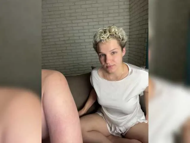 leidycrstnch21 – webcam model profile photo Image 17