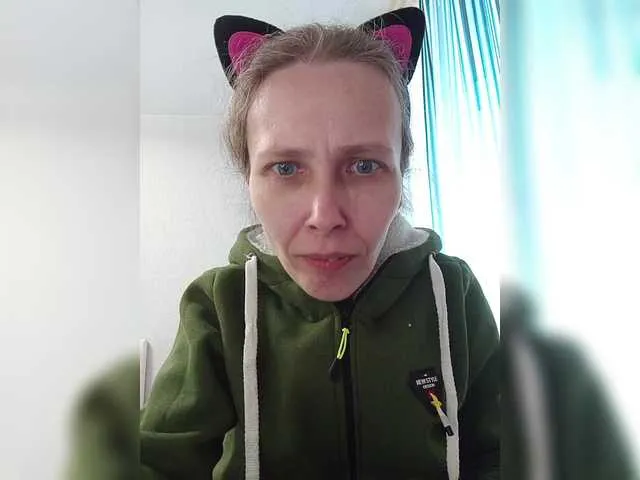 switchlorenx – webcam model profile photo Image 13