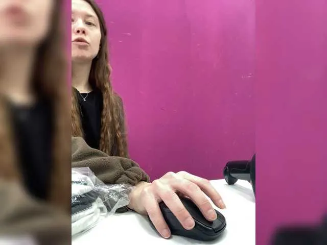 mia_calyx show preview Image 12