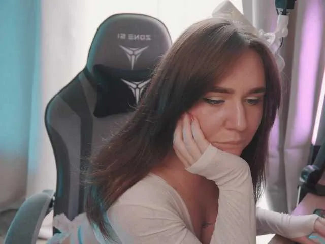 -AngelAri- – webcam model profile photo Image 2