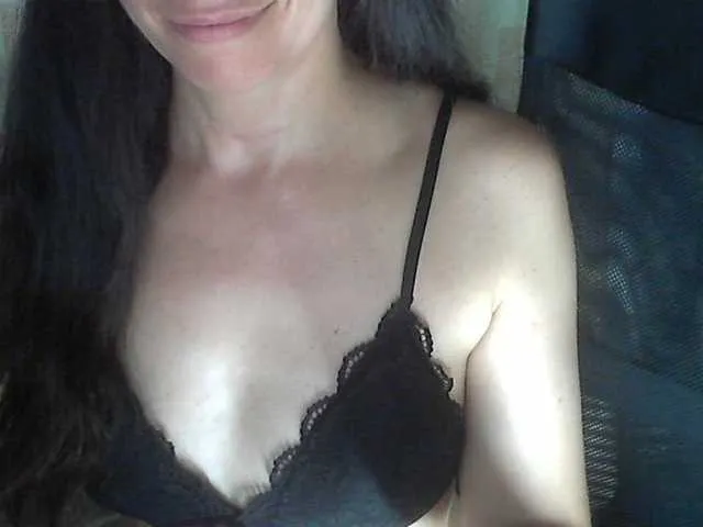 KamileLatinasexy – webcam model profile photo Image 6