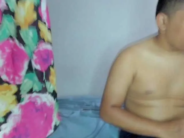 myke_xxx – webcam model profile photo Image 11