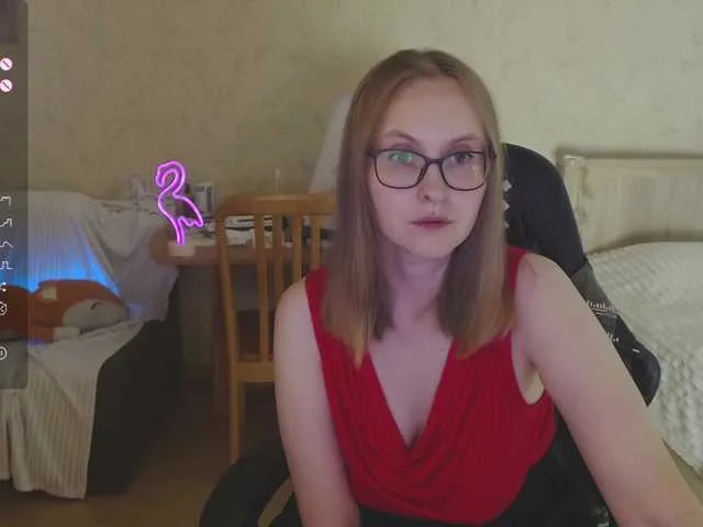 Linnea – webcam model profile photo Image 9