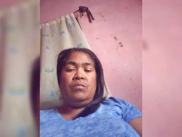 hina_porn – webcam model profile photo Image 15