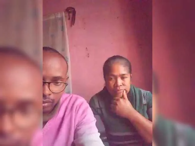 hina_porn – webcam model profile photo Image 5