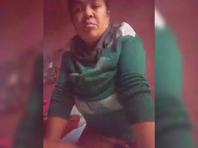 hina_porn – webcam model profile photo Image 8