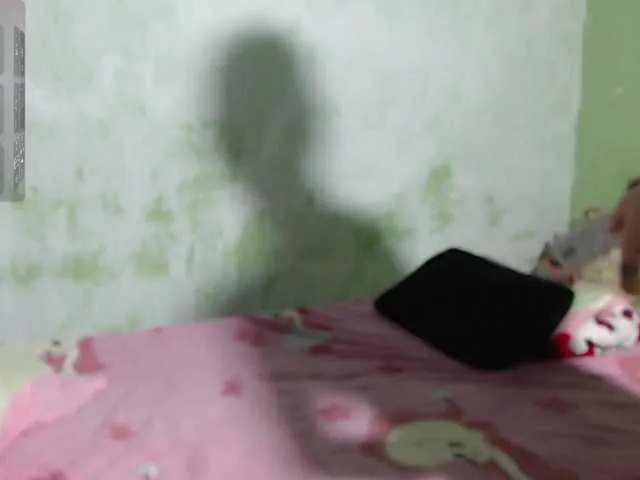 smoking4sex – webcam model profile photo Image 11