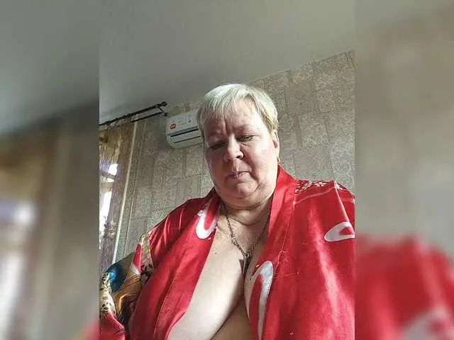 bambi_lu – webcam model profile photo Image 15