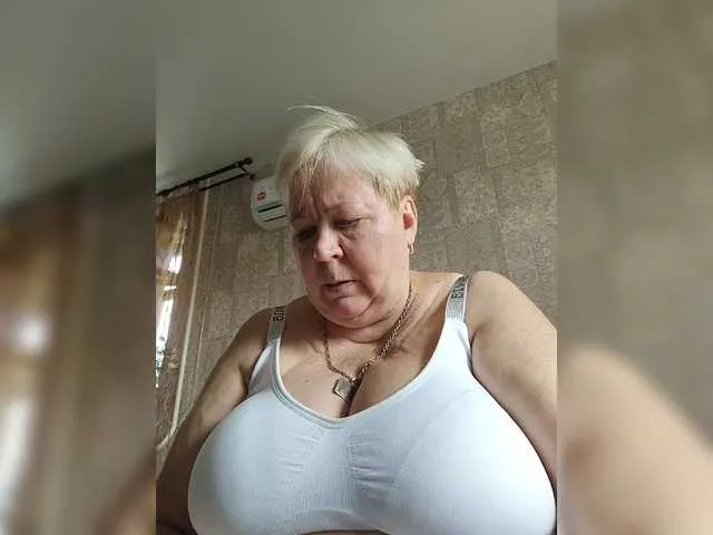 bambi_lu – webcam model profile photo Image 16