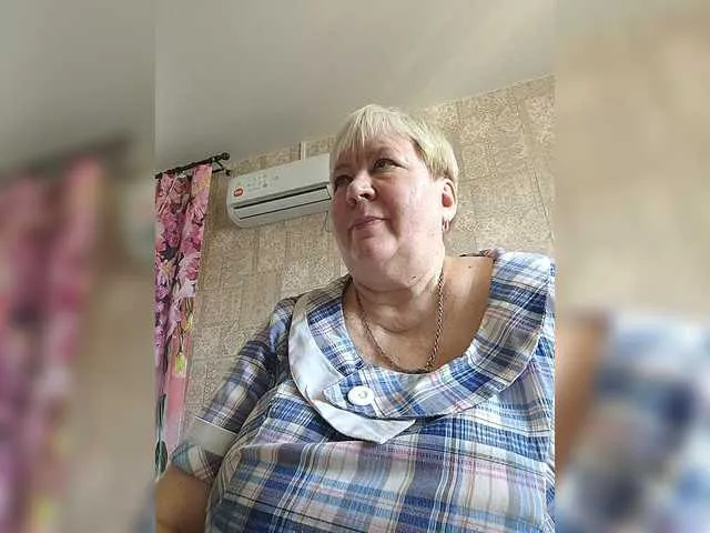 bambi_lu – webcam model profile photo Image 18