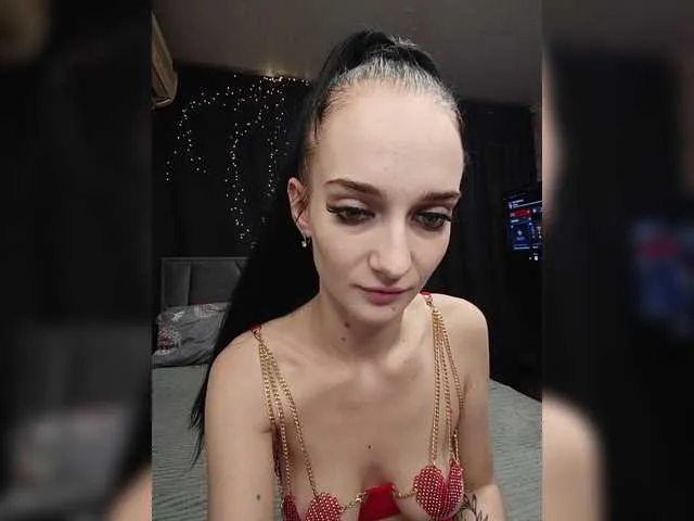VIKITOMMY – webcam model profile photo Image 18