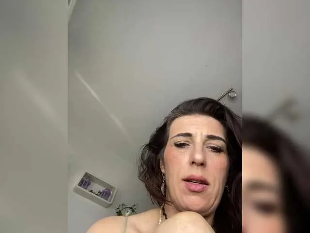 vladislav13mayeer – webcam model profile photo Image 2