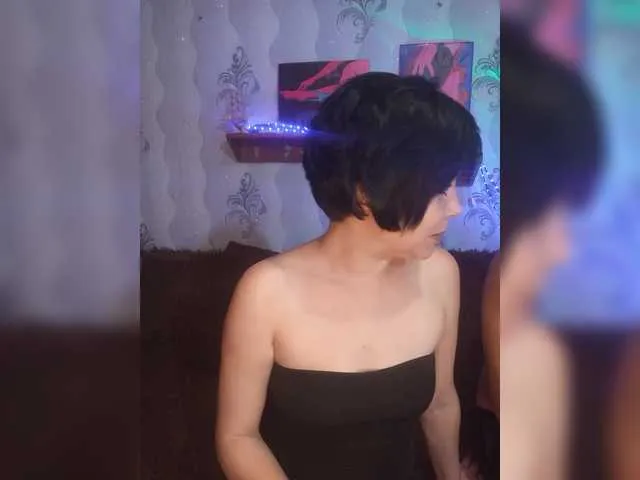 bambi_lu – webcam model profile photo Image 14