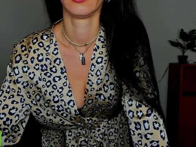 hat_on – webcam model profile photo Image 19