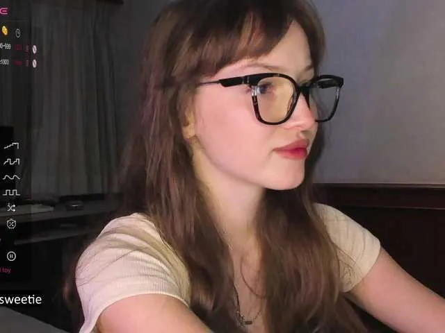 AprilCoy – webcam model profile photo