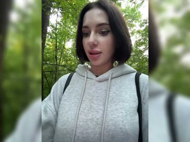 kikimoor – webcam model profile photo Image 5