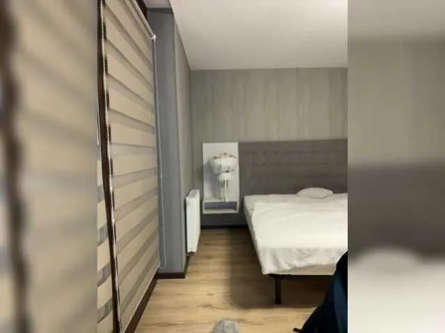 kikimoor – webcam model profile photo Image 6