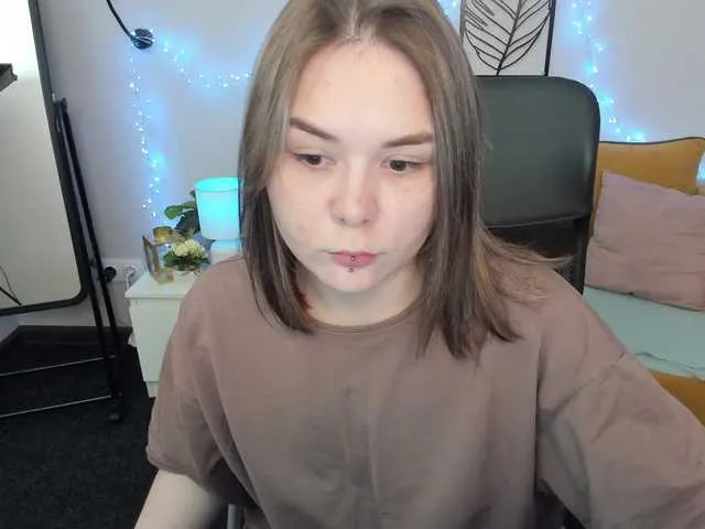 luckrose – webcam model profile photo Image 10