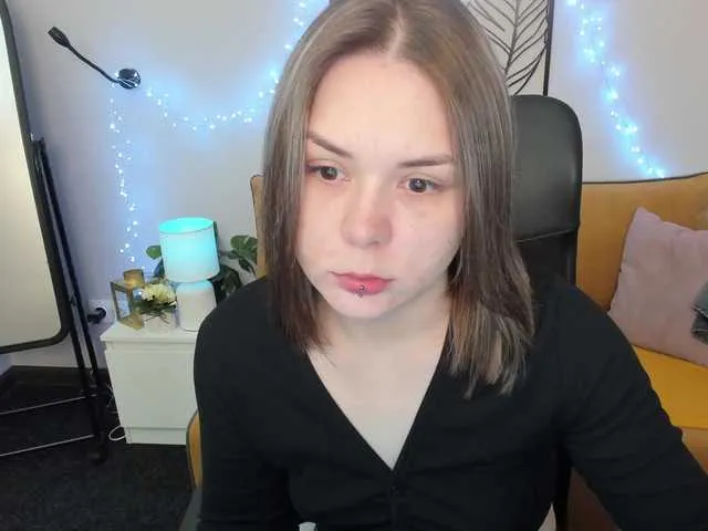 luckrose – webcam model profile photo Image 7