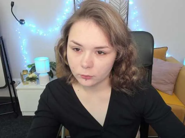 luckrose – webcam model profile photo Image 9
