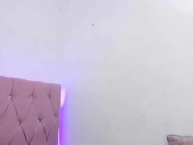 leidycrstnch21 – webcam model profile photo Image 12