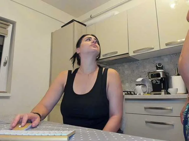 myke_xxx – webcam model profile photo Image 13