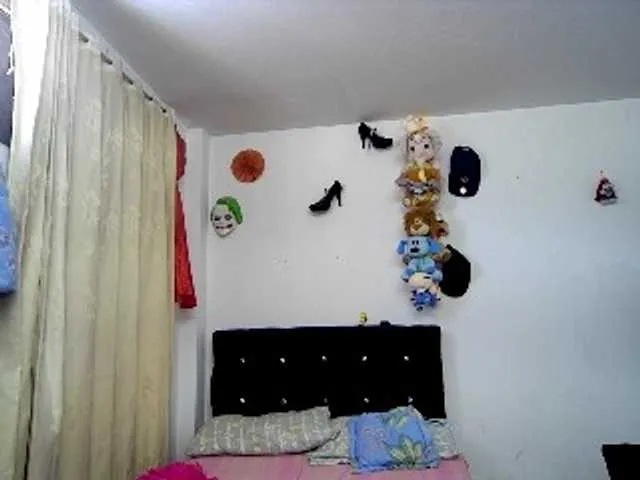 Mia--meow – webcam model profile photo Image 8