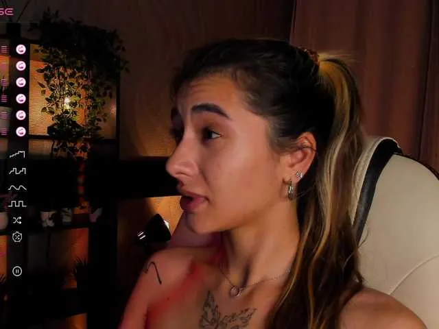 annablisss – webcam model profile photo Image 15