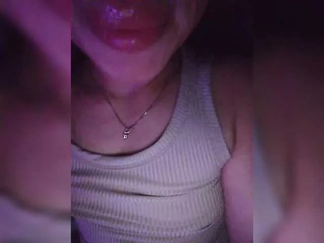 _MiaQueen_ – webcam model profile photo Image 5