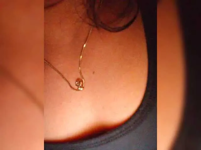 _MiaQueen_ – webcam model profile photo Image 6
