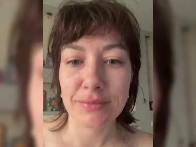 maddiebryggs – webcam model profile photo Image 7