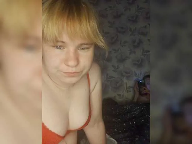 YoungSquad – webcam model profile photo Image 13