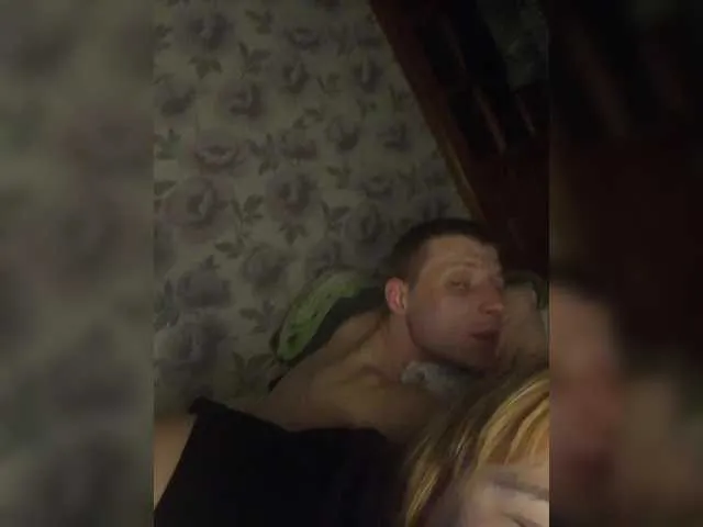 YoungSquad – webcam model profile photo Image 9