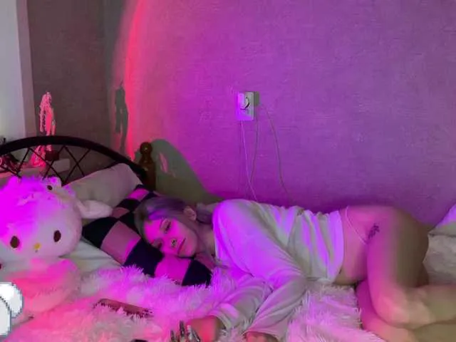 luna_berryy – webcam model profile photo Image 10