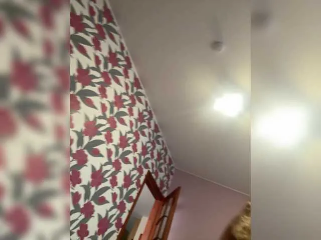 Blonde_sexy21 – webcam model profile photo Image 3