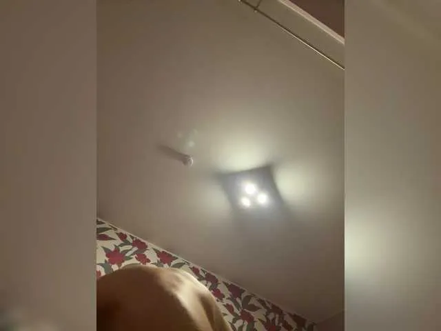 Blonde_sexy21 – webcam model profile photo Image 4