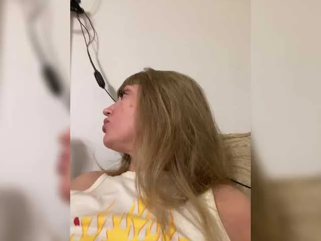 desire4duo – webcam model profile photo Image 8