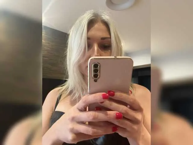 Evalovesroses – webcam model profile photo
