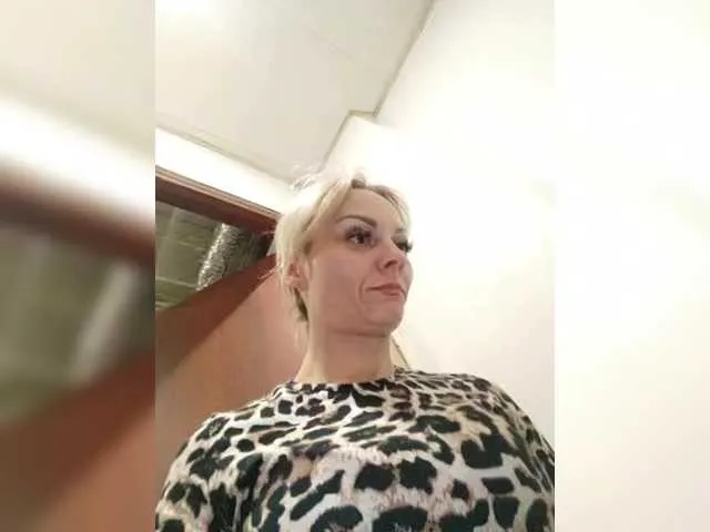 katheasian – webcam model profile photo Image 16