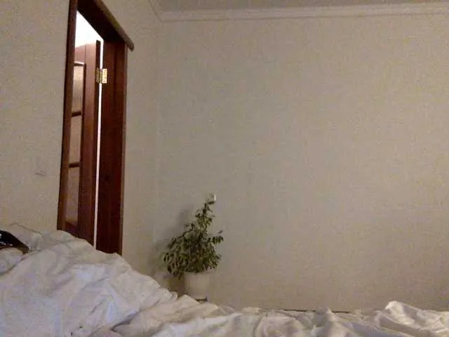 sary_hott – webcam model profile photo Image 14