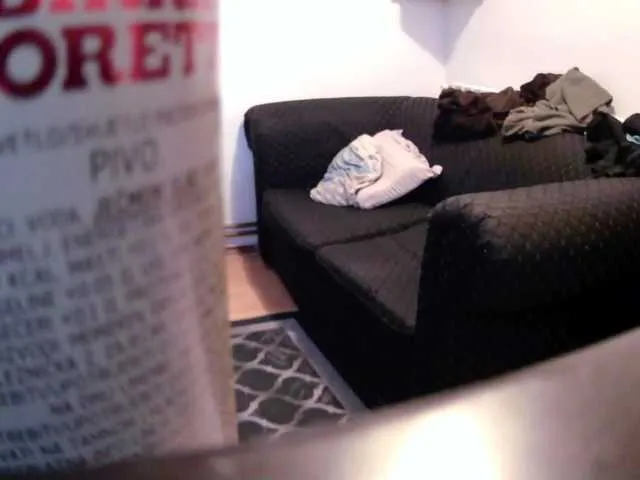 millemimi – webcam model profile photo Image 3