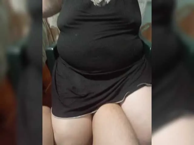 _MiaQueen_ – webcam model profile photo Image 17