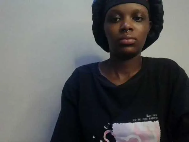 bambi_lu – webcam model profile photo Image 6