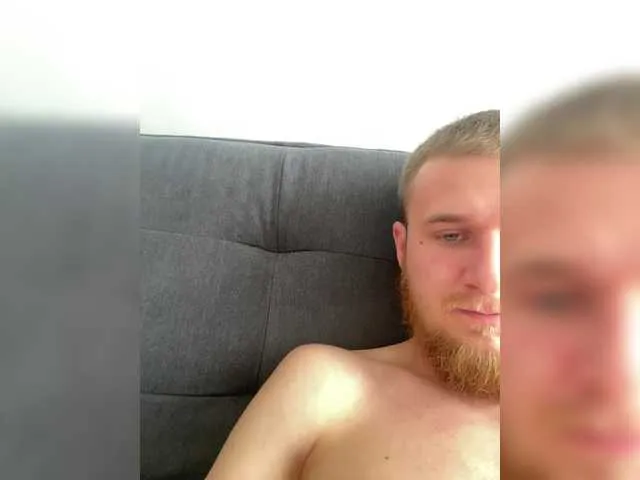 Svetik-Vetik – webcam model profile photo Image 11