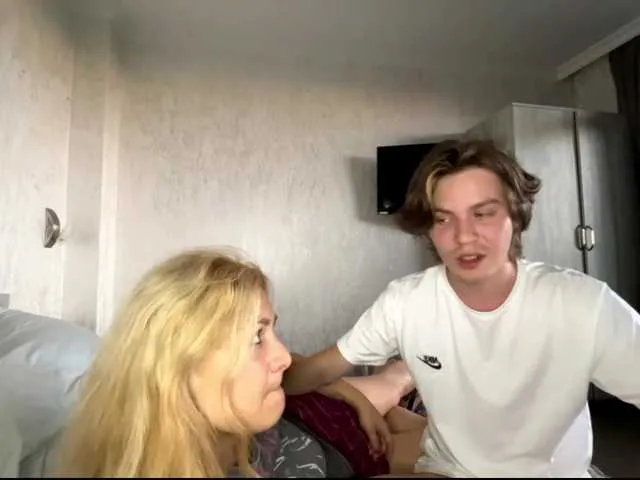 yueyue2003 – webcam model profile photo Image 8