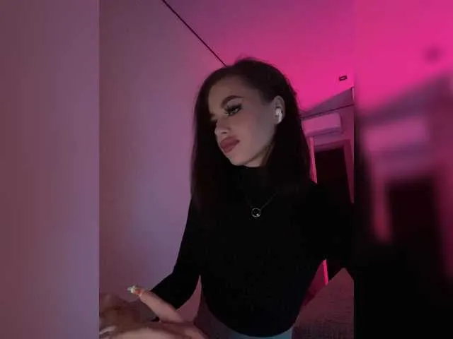 HotGirlEva Image 2